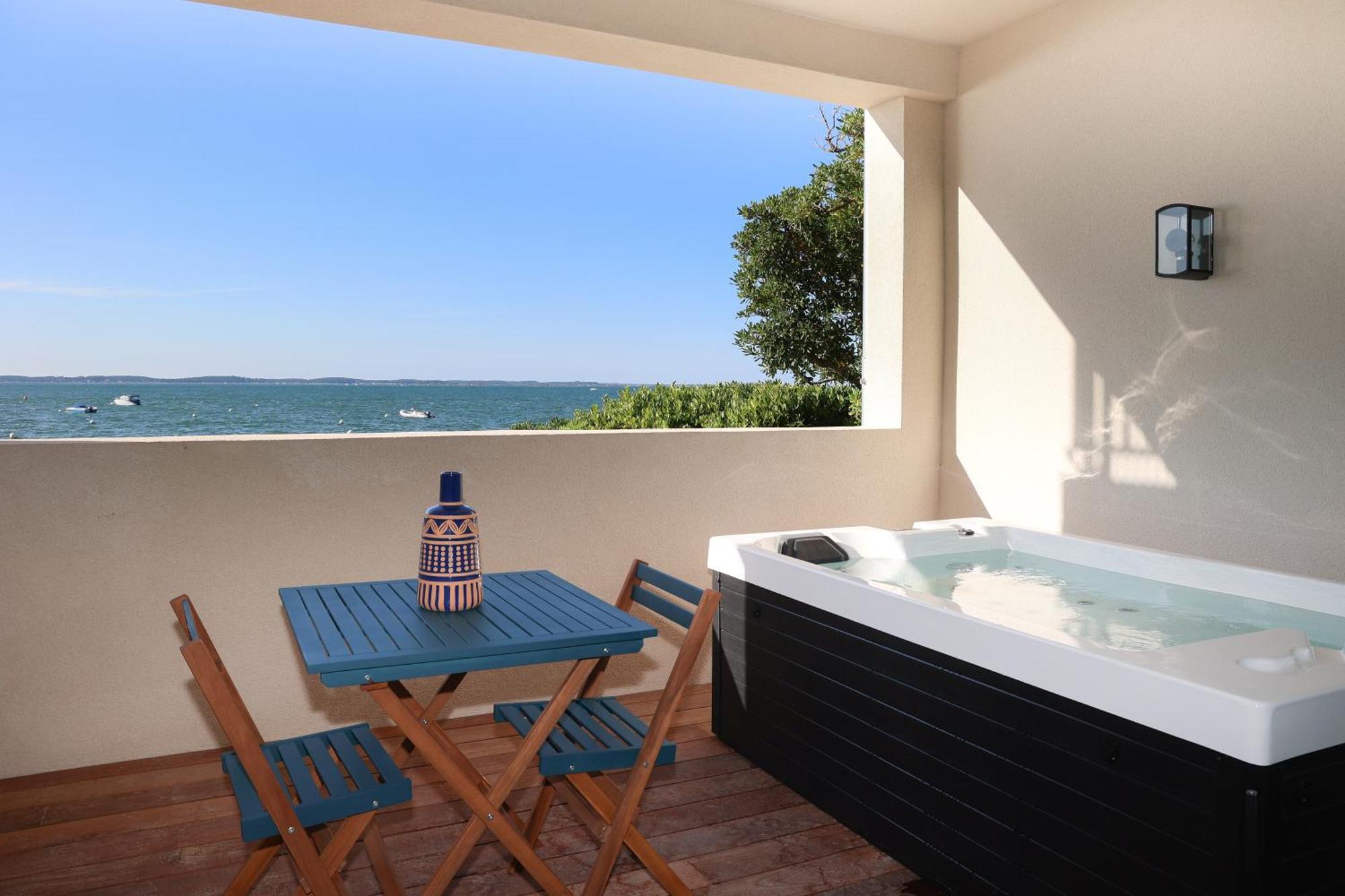 Les Vagues Hotel & Spa Arcachon Exteriör bild