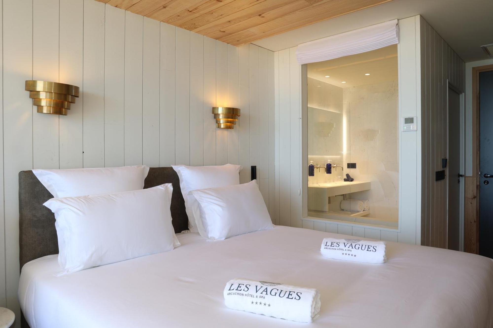 Les Vagues Hotel & Spa Arcachon Exteriör bild